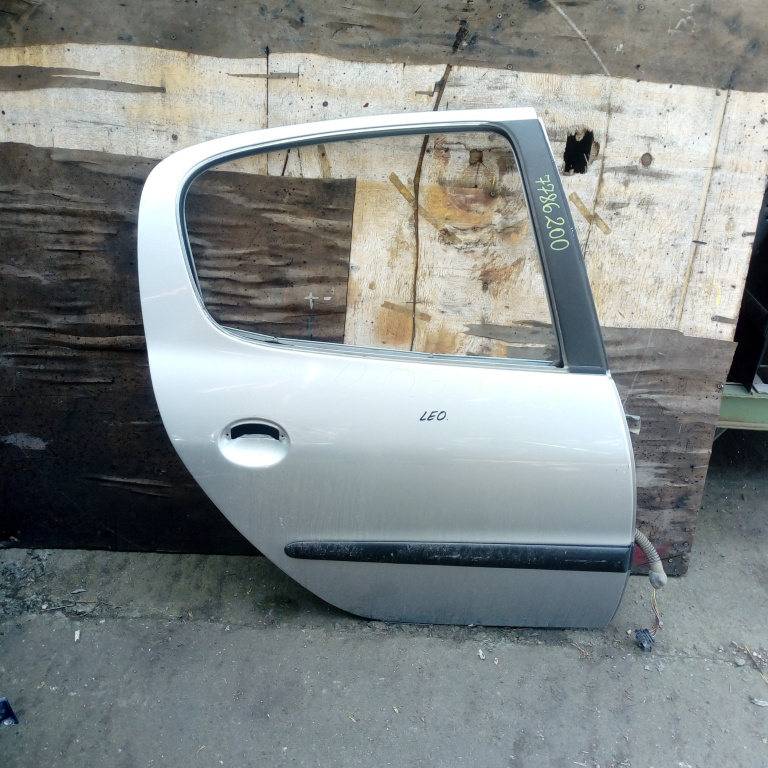 Usa / Portiera Dreapta Spate Peugeot 206 1998-2013 Gri Hatchback 5 Portiere