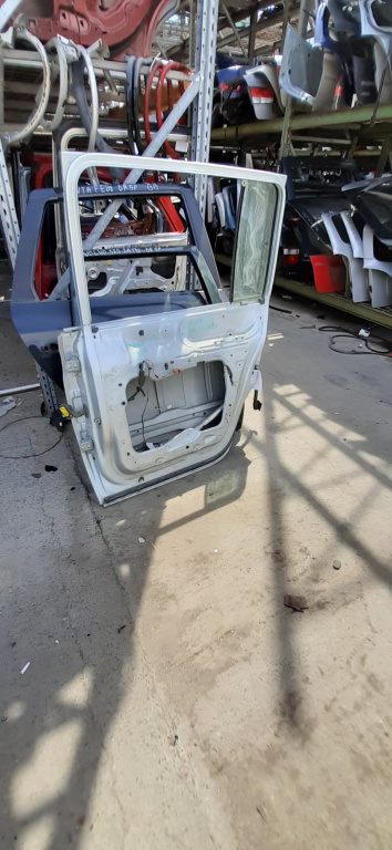 Usa / Portiera Dreapta Spate Renault Espace Mk4 2002-2014 Alb