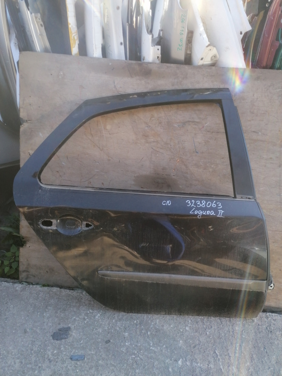 Usa / Portiera Dreapta Spate Renault Laguna 2 2001-2007 Negru Sedan / Berlina
