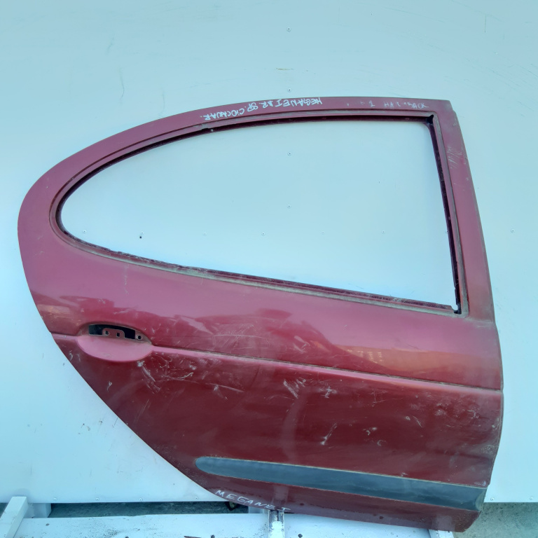 Usa / Portiera Dreapta Spate Renault Megane 1 1995-2002 Rosu