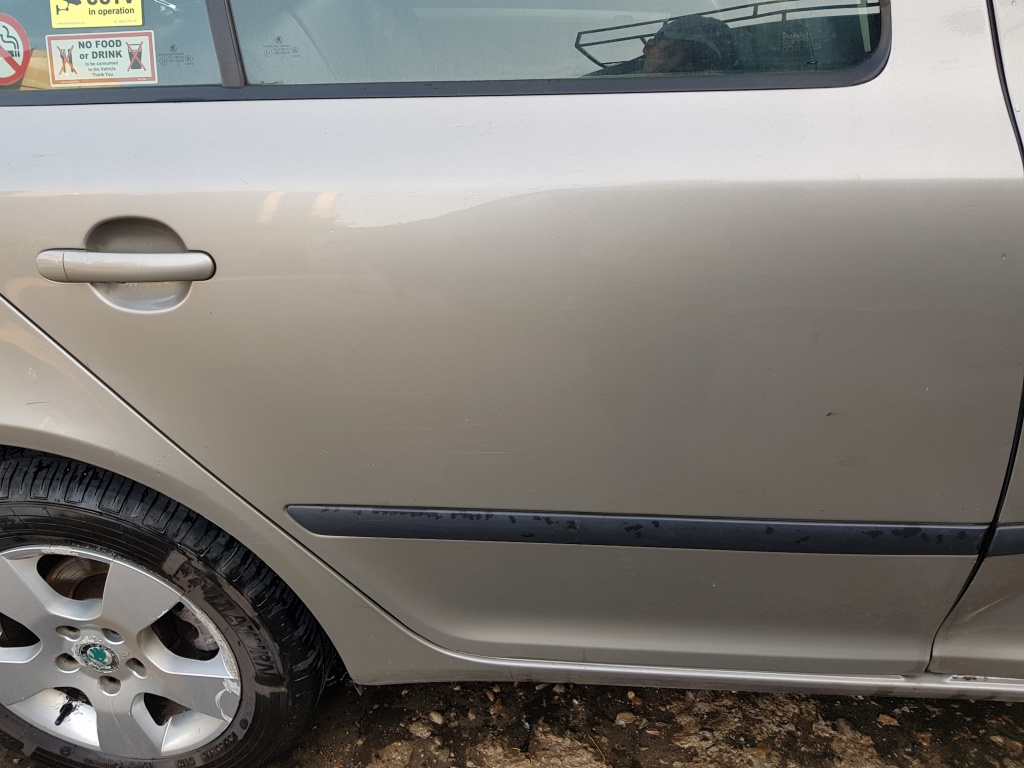 Usa / Portiera Dreapta Spate Skoda Octavia 2 Berlina 2004 - 2013