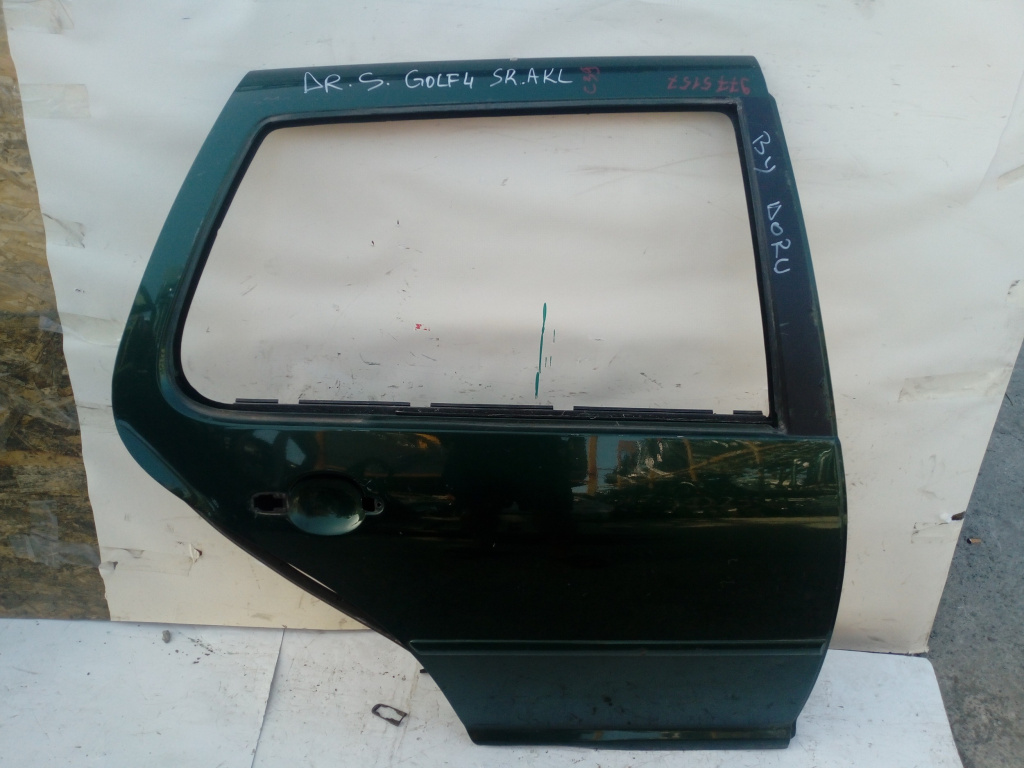 Usa / Portiera Dreapta,spate,Verde VW GOLF 4 1997 - 2004