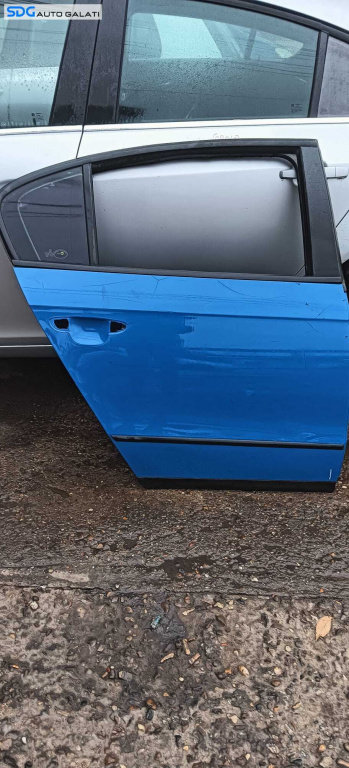 Usa Portiera Dreapta Spate Volkswagen Passat B6 Berlina Sedan 2005 - 2010 (usa e colantata) [V0047]