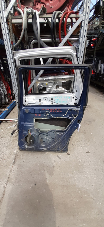 Usa / Portiera Dreapta Spate Volvo V70 Mk 2 (Sw) 2000-2007 Albastru Violet Break / Caravan / Station Wagon