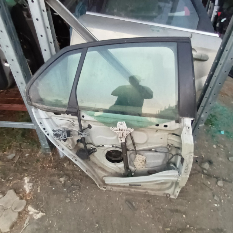 Usa / Portiera Dreapta Spate Vw Jetta 3 (1K) 2005-2010 Alb