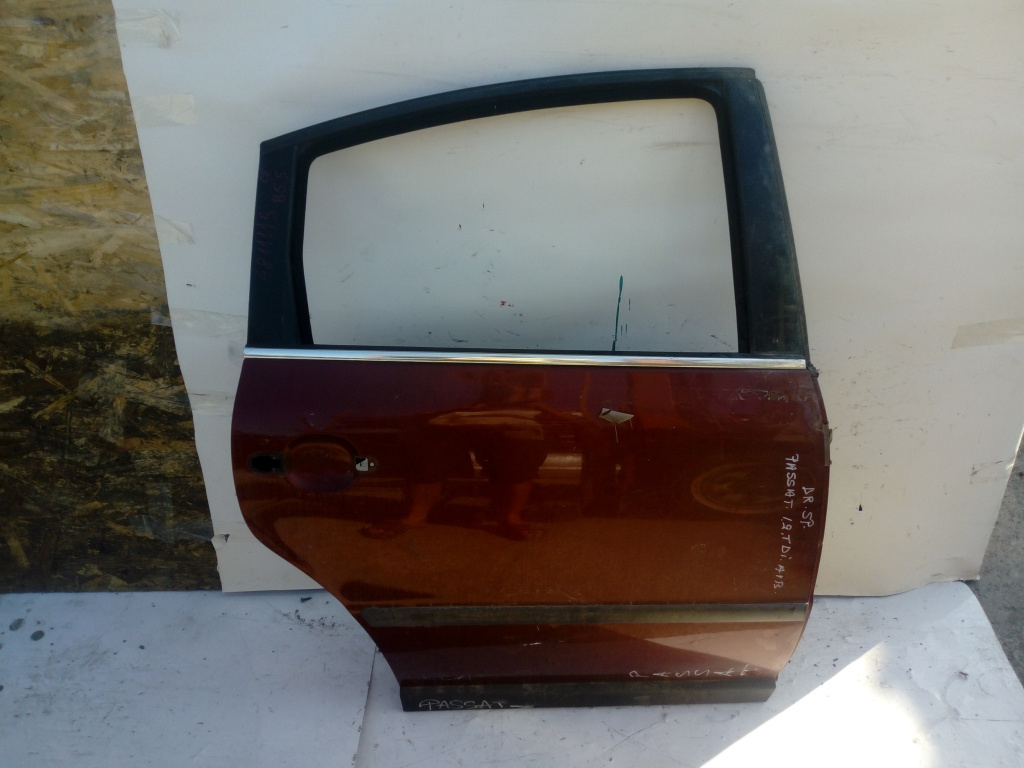 Usa / Portiera Dreapta Spate Vw Passat B5, B5.5 1996-2005 Maro