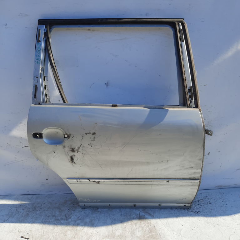 Usa / Portiera Dreapta Spate Vw Passat B5, B5.5 1996-2005 Alb Gri