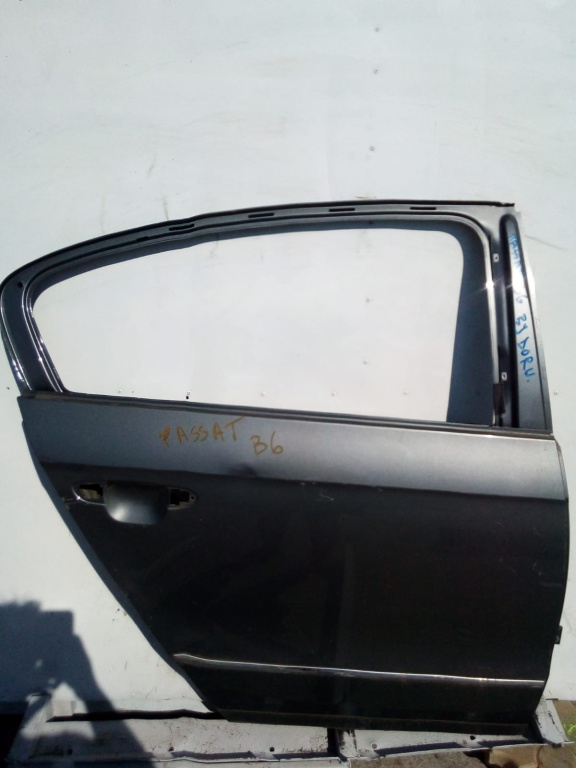 Usa / Portiera Dreapta,spate VW PASSAT B6 2005 - 2010