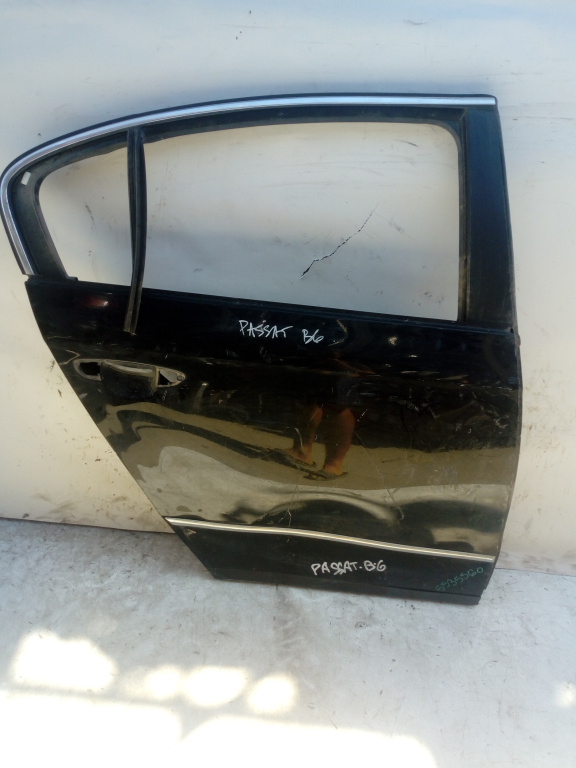 Usa / Portiera Dreapta,spate VW PASSAT B6 2005 - 2010