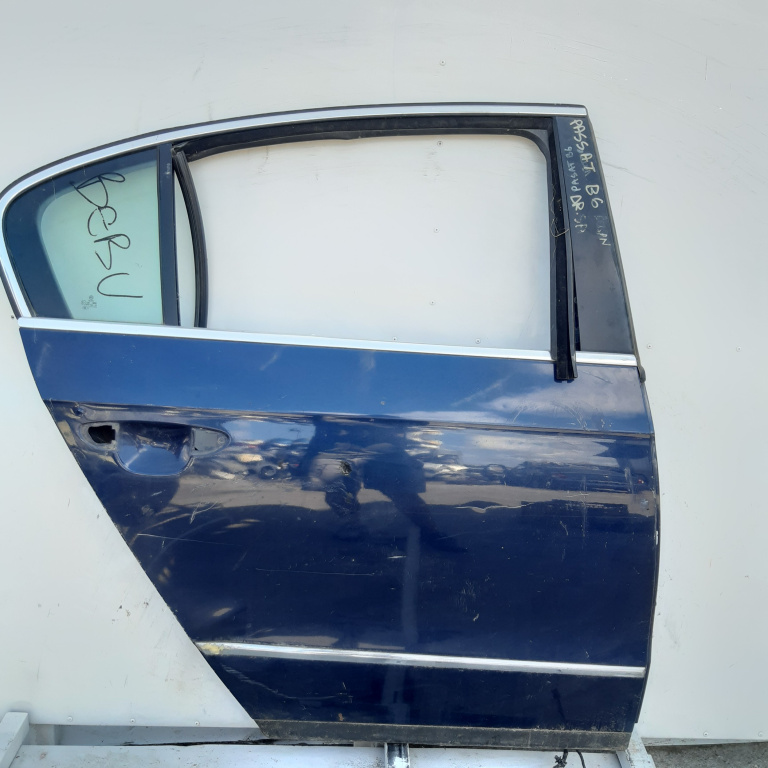 Usa / Portiera Dreapta,spate VW PASSAT B6 2005 - 2010