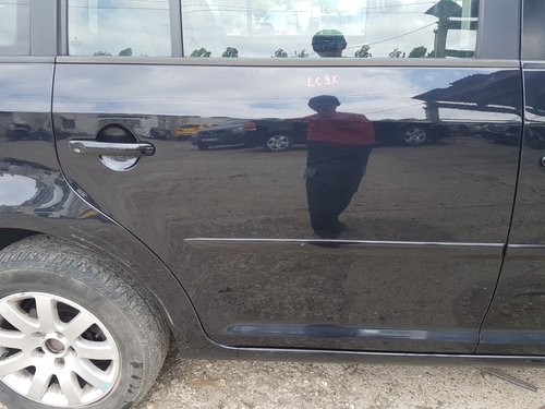 Usa / Portiera Dreapta Spate VW Touran Facelift 2007 - 2010 Cod Culoare LC9X
