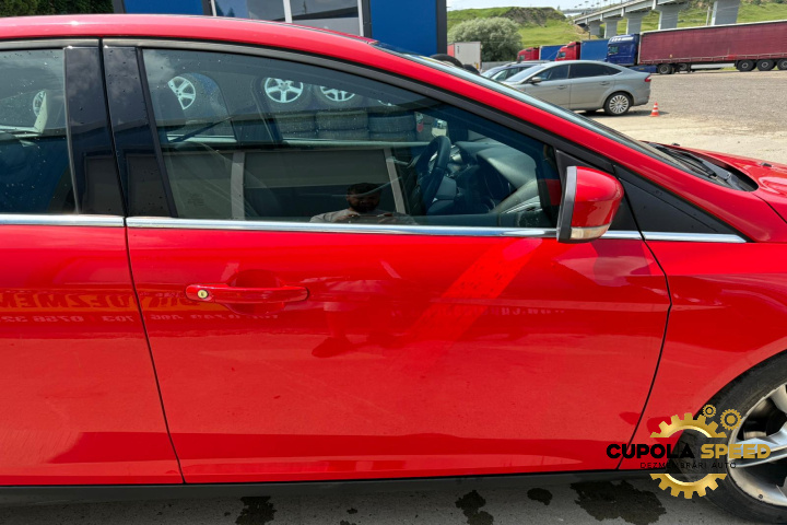 Usa Portiera fata dreapta culoare Race Red Ford Focus 3 [2011 - 2015] 2.0TDCI