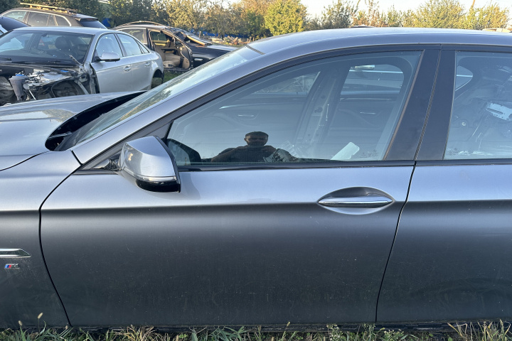 Usa Portiera fata stanga BMW Seria 5 F10 [facelift] [2013 - 2017]