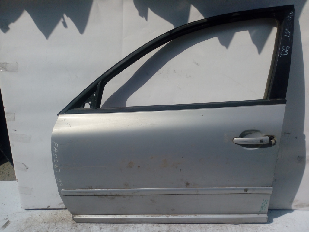 Usa / Portiera Fata,stanga VW PASSAT B5, B5.5 1996 - 2005