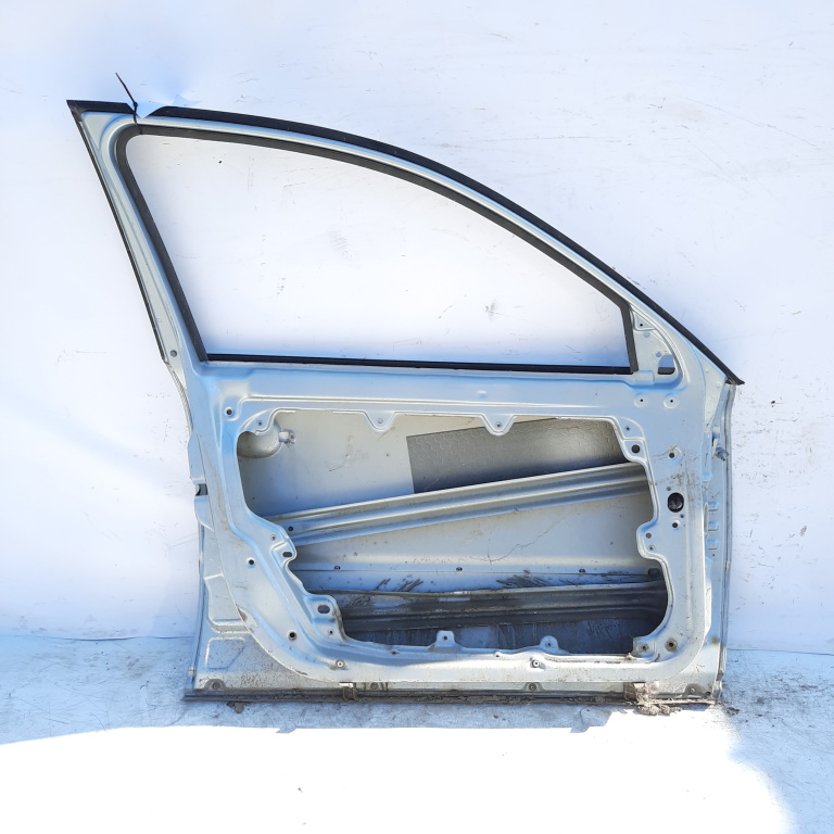 Usa / Portiera Fata,stanga VW PASSAT B5, B5.5 1996 - 2005