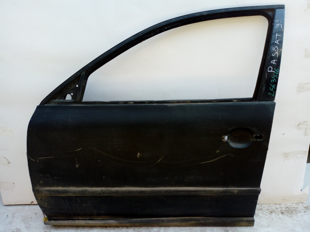 Usa / Portiera Fata,stanga VW PASSAT B5, B5.5 1996 - 2005