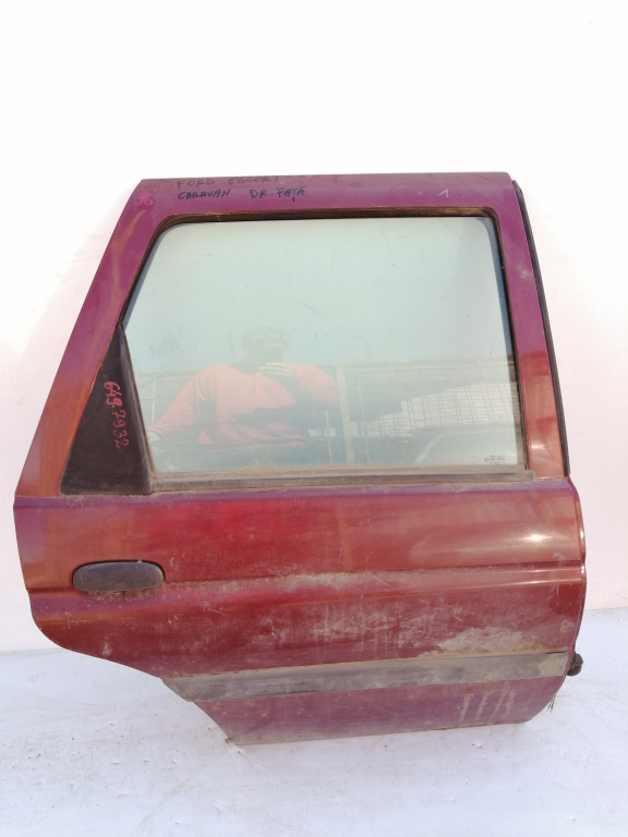 Usa / Portiera Ford Escort Mk 7 1995-2000 Spate Dreapta Break / Caravan / Station Wagon