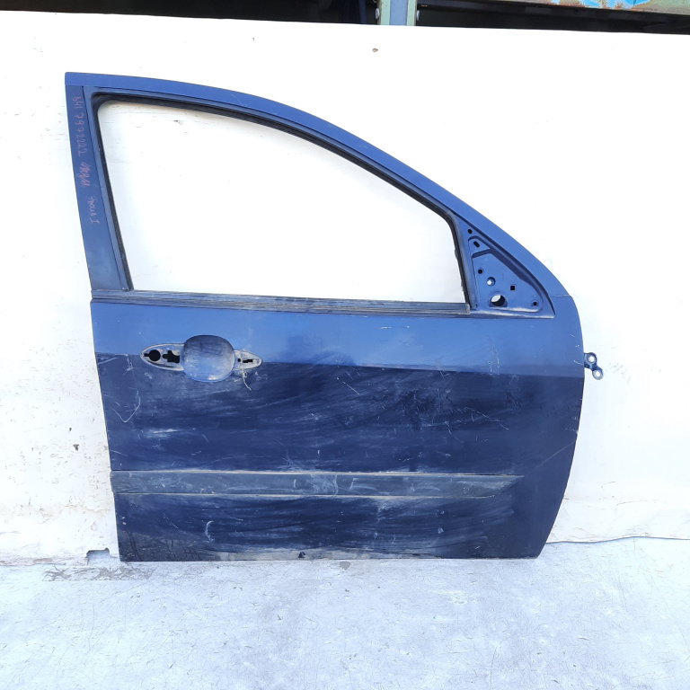 Usa / Portiera Ford Focus Mk 1 1998-2004 Albastru Negru Fata Dreapta Break / Caravan / Station Wagon