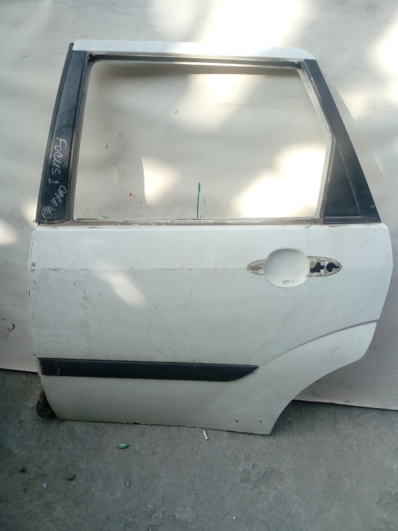 Usa / Portiera Ford Focus Mk 1 1998-2004 Spate Stanga Break / Caravan / Station Wagon