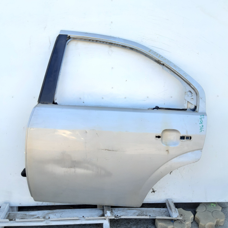Usa / Portiera Ford Mondeo Mk 3 2000-2007 Spate Stanga