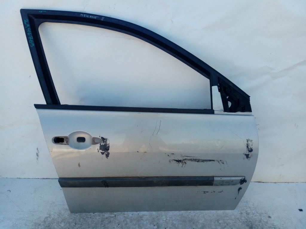 Usa / Portiera Gri,fata,dreapta Renault MEGANE 2 2002 - 2010