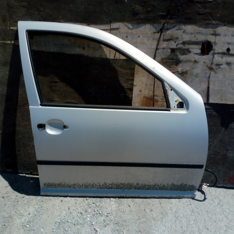 Usa / Portiera Gri,fata,dreapta VW GOLF 4 1997 - 2004