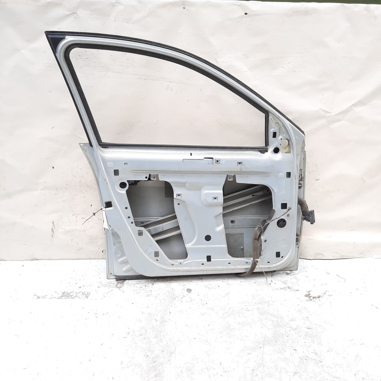 Usa / Portiera Gri,fata,stanga Renault MEGANE 2 2002 - 2010