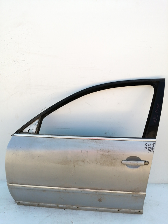 Usa / Portiera Gri,fata,stanga VW PASSAT B5, B5.5 1996 - 2005