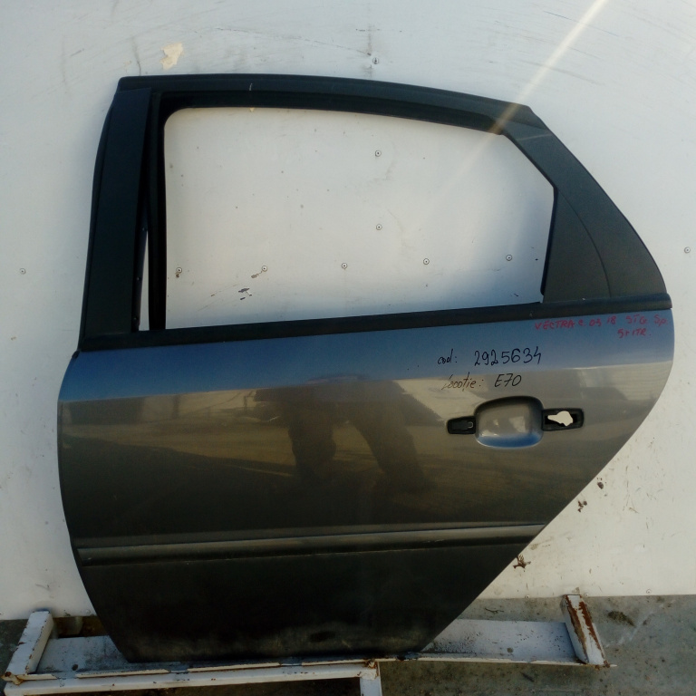 Usa / Portiera Gri,Negru,spate,stanga Opel VECTRA C 2002 - 2008