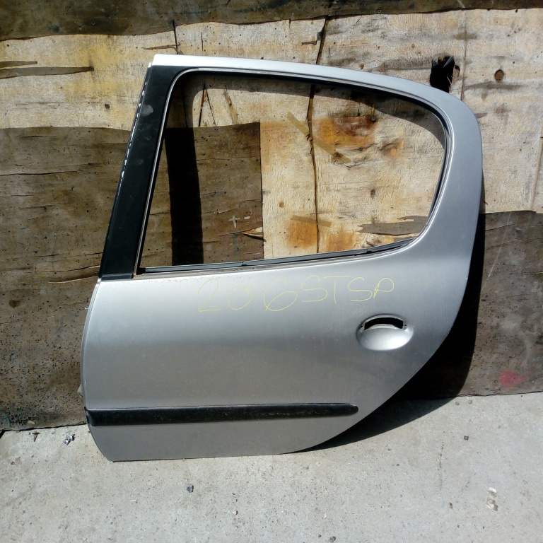 Usa / Portiera Gri,spate,stanga,hatchback 5 Portiere Peugeot 206 1998 - 2013