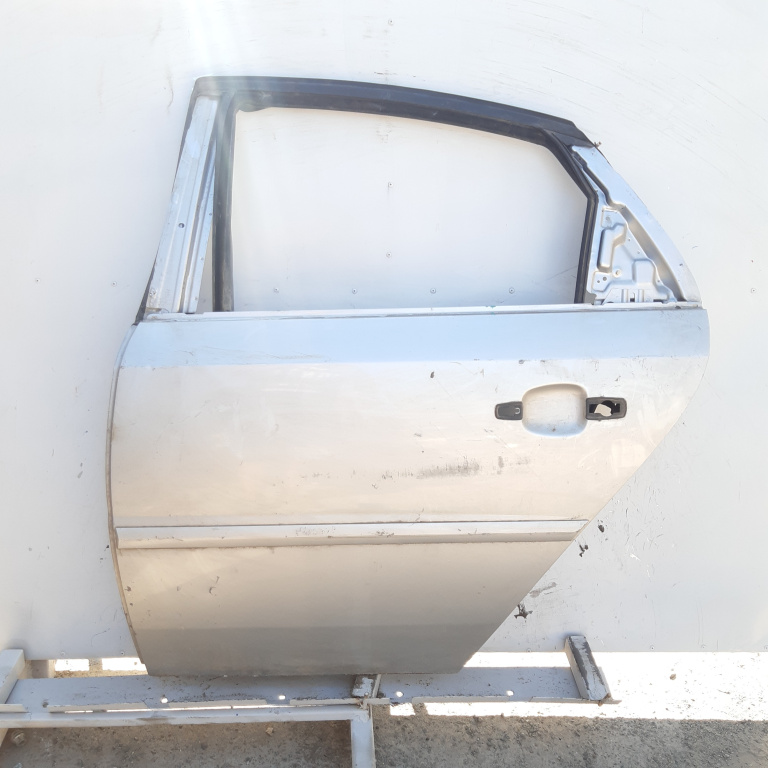 Usa / Portiera Gri,spate,stanga Opel VECTRA C 2002 - 2008