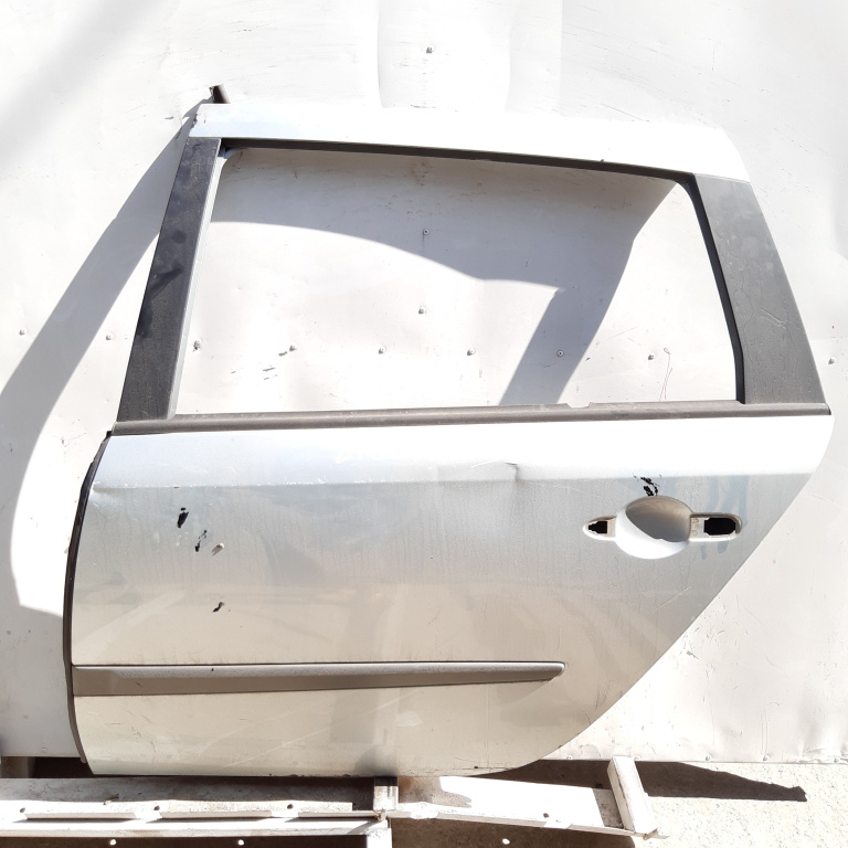Usa / Portiera Gri,spate,stanga Renault LAGUNA 2 2001 - 2007