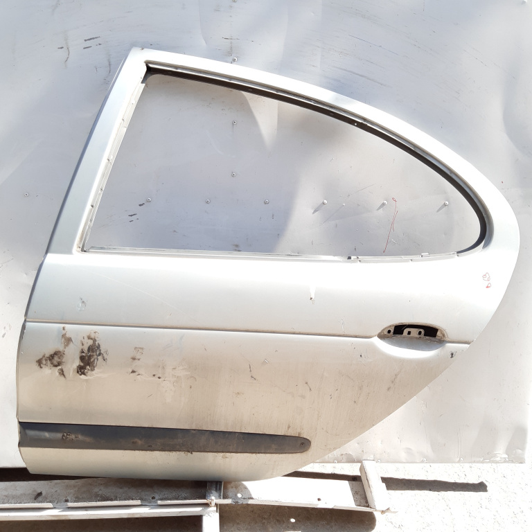 Usa / Portiera Gri,spate,stanga Renault MEGANE 1 1995 - 2002