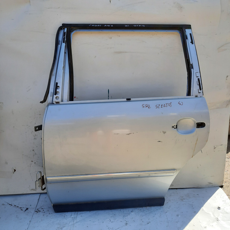 Usa / Portiera Gri,spate,stanga VW PASSAT B5, B5.5 1996 - 2005