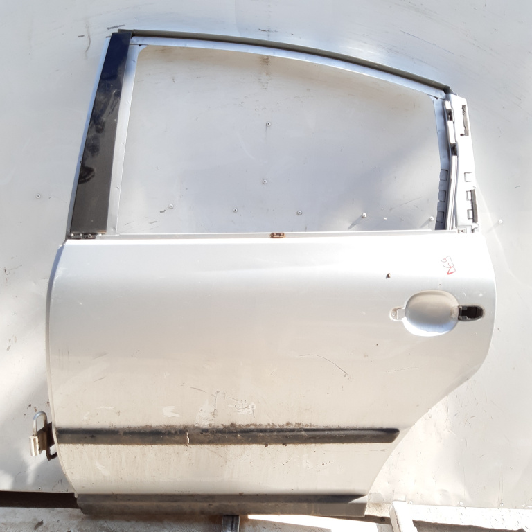 Usa / Portiera Gri,spate,stanga VW PASSAT B5, B5.5 1996 - 2005