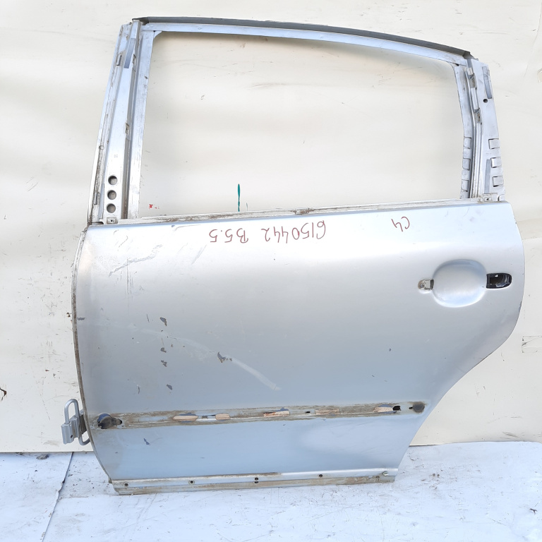 Usa / Portiera Gri,spate,stanga VW PASSAT B5, B5.5 1996 - 2005