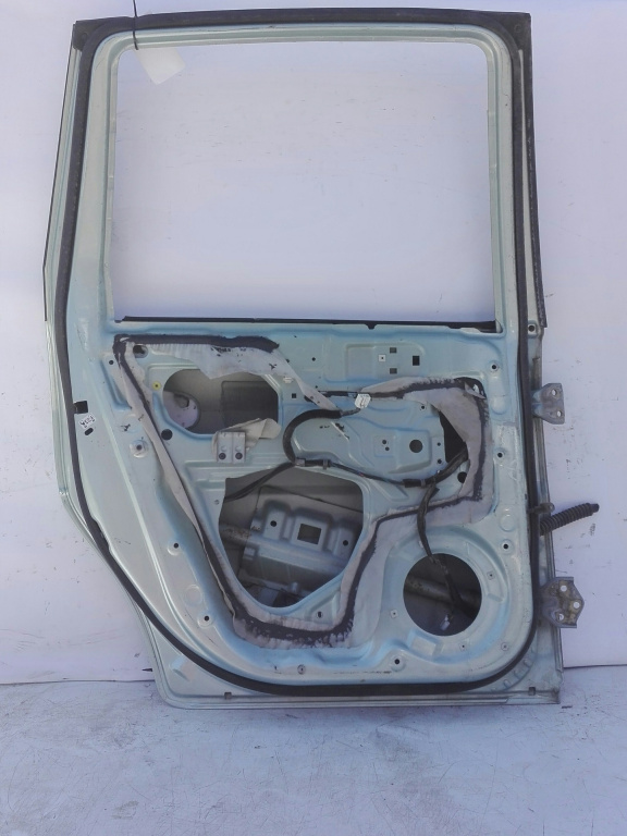 Usa / Portiera Hyundai Matrix (Fc) 2001-2010 Alb Albastru Spate Stanga Break / Caravan / Station Wagon