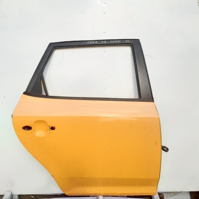 Usa / Portiera Kia Ceed (Ed) 2006-2012 Galben Spate Dreapta