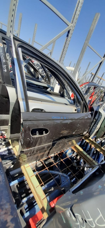 Usa / Portiera Maro,Negru,fata,dreapta Opel OMEGA B 1994 - 2003