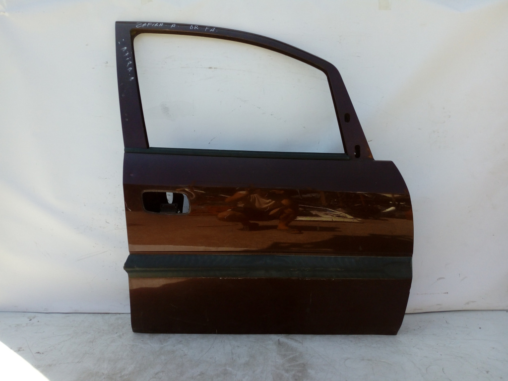 Usa / Portiera Maro,Rosu,fata,dreapta Opel ZAFIRA A (F75) 1999 - 2005