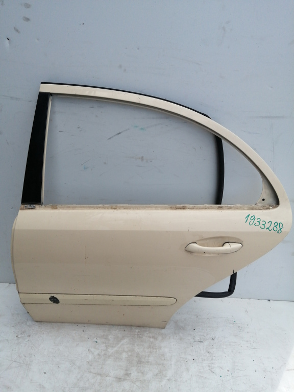 Usa / Portiera Mercedes-Benz E-Class (W211) 2002-2009 Galben Spate Stanga Sedan / Berlina