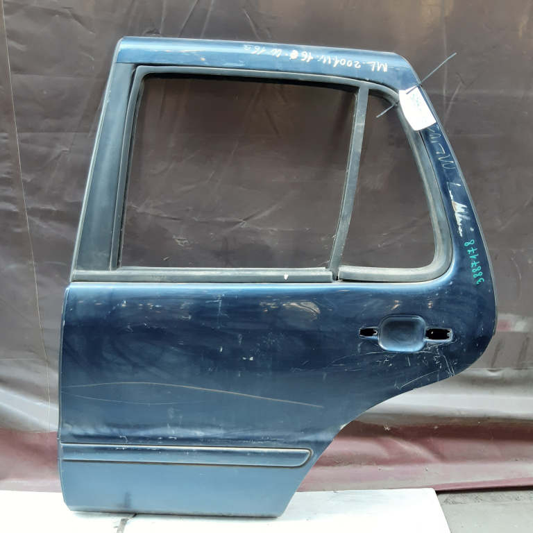Usa / Portiera Mercedes-Benz Ml / M-Class (W163) 1997-2005 Spate Stanga