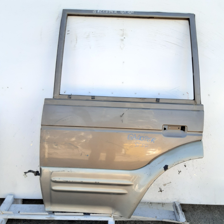 Usa / Portiera Mitsubishi Galloper (Jk-01) 1998-2003 Gri Spate Stanga