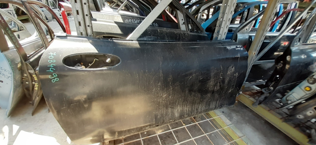 Usa / Portiera Negru,fata,dreapta Hyundai COUPE (RD) 1996 - 2001