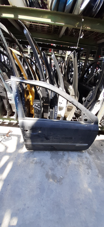 Usa / Portiera Negru,fata,dreapta Renault LAGUNA 2 2001 - 2007