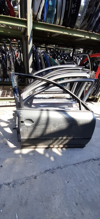 Usa / Portiera Negru,fata,dreapta VW PASSAT B5, B5.5 1996 - 2005