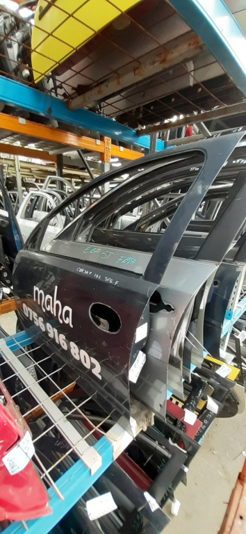 Usa / Portiera Negru,fata,stanga Opel CORSA C 2000 - 2006