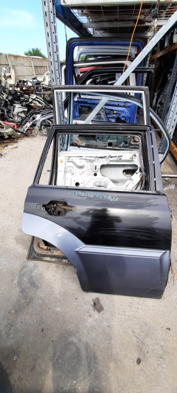 Usa / Portiera Negru,spate,dreapta,SUV 5 Portiere Hyundai TERRACAN (HP) 2001 - 2007
