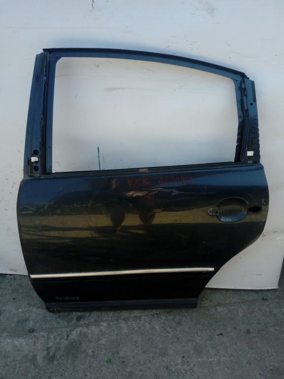 Usa / Portiera Negru,spate,stanga,sedan / Berlina VW PASSAT B5, B5.5 1996 - 2005