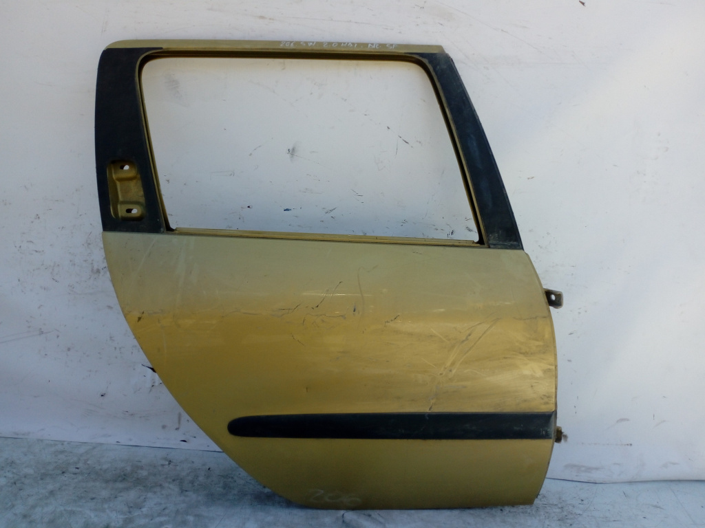 Usa / Portiera Peugeot 206 1998-2013 Galben Spate Dreapta Break / Caravan / Station Wagon